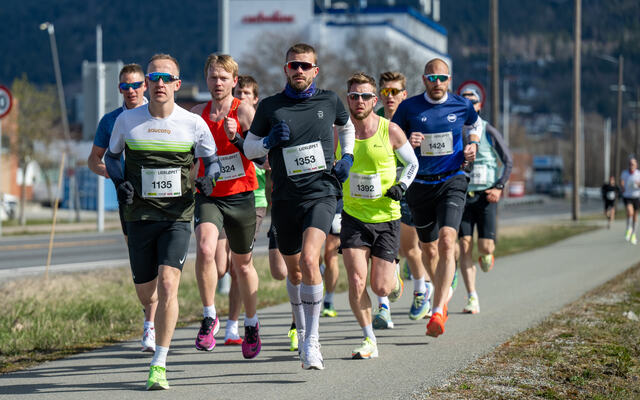Et 10-kilometerstog. (Foto: Samuel Hafsahl)