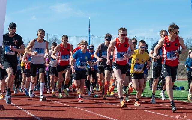 Torghatten Maraton. Her fra starten i 2023. (Foto: Nomi Kristoffersen)