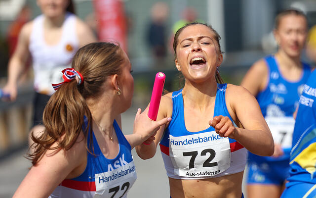 Leah Indrebø fra Ask har god kontroll på konkurrentene i juniorklassen, men laget hennes kjemper også mot seniorlagene. (Alle foto: Arne Dag Myking)