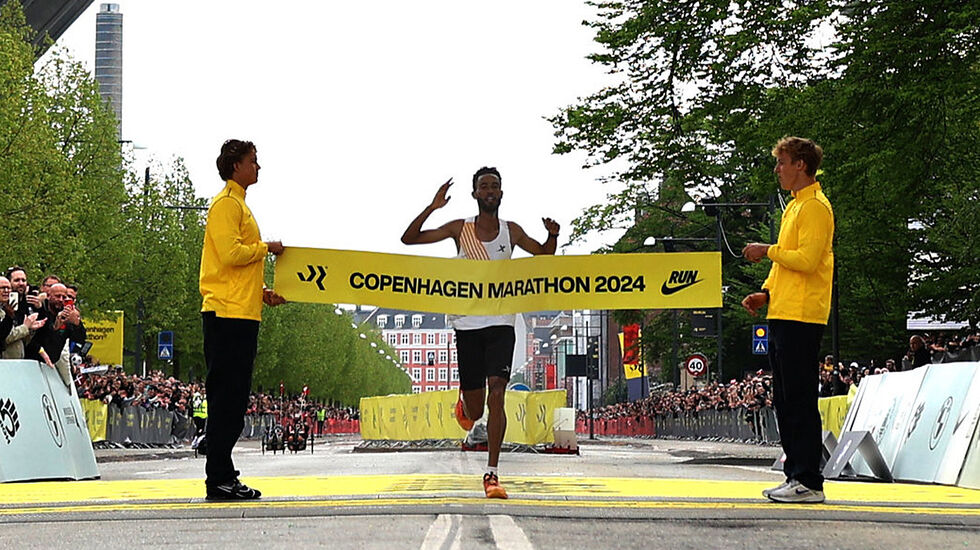 Abdi Gelelchu fra Bahrain vinner København Maraton på tiden 2:09:11. (Foto: arrangør)