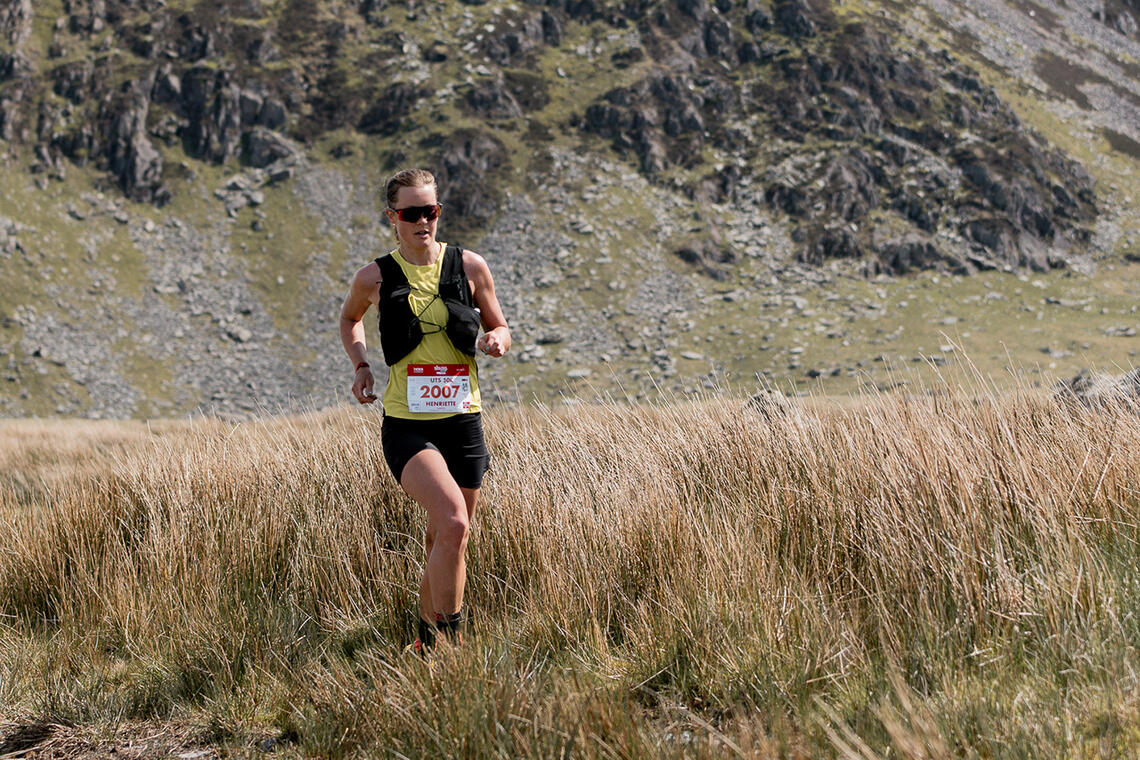Henriette Albon løp inn til en soleklar seier i Ultratrial Snowdonia. (Foto: UTMB) 