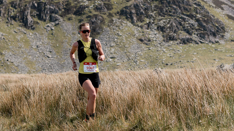 Henriette Albon løp inn til en soleklar seier i Ultratrial Snowdonia. (Foto: UTMB) 