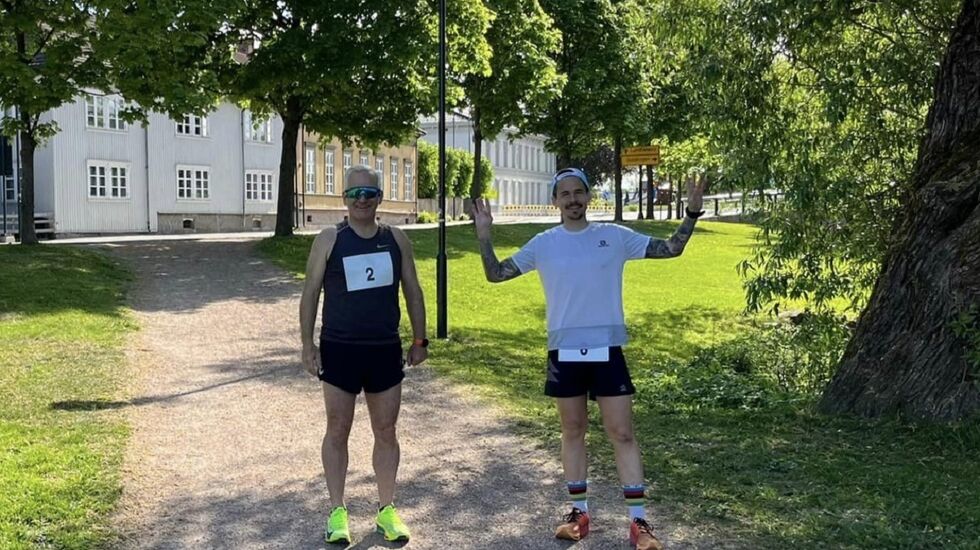 To av de fire som fullførte ultradistansen 50 km, Ole Arne Eiksund (2) og Magnus Thorud, før start. (Foto: Tom-Rune Bertelsen)