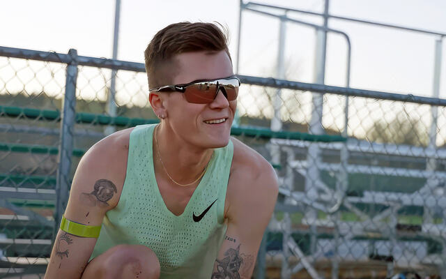Jakob Ingebrigtsen forteller om forberedelsene til sesongen 2024. Filmen nederst i denne artikkelen er produsert av FloTrack, og vi får være med Jakob på en intervalløkt i Flaggstaff. (Foto Skjermdump fra filmen / FloTrack)