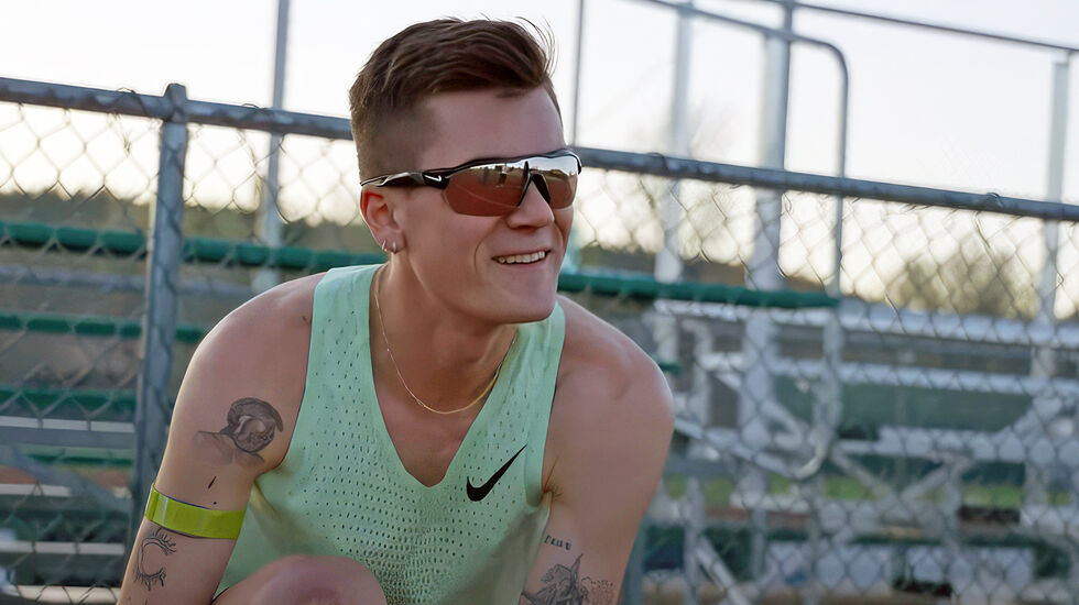 Jakob Ingebrigtsen forteller om forberedelsene til sesongen 2024. Filmen nederst i denne artikkelen er produsert av FloTrack, og vi får være med Jakob på en intervalløkt i Flaggstaff. (Foto Skjermdump fra filmen / FloTrack)