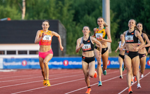 Ingeborg Østgård da hun spurtet inn til seier og pers på 4:09:03 i elitestevnet på Jessheim 24. mai i år. (Foto: Samuel Hafsahl)