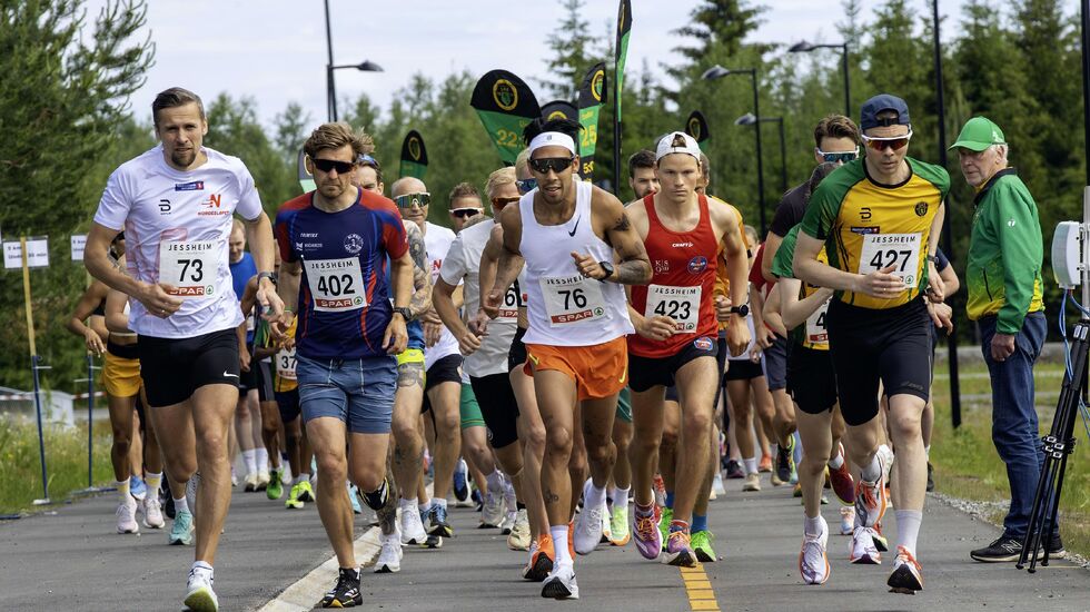 Janis Arsenikovs (73), Espen Værnes( 402), Ken Moon-At (76), Gjermund Lundemo Syvertsen (423), Thomas Roth (427). (Foto: Bjørn Hytjanstorp)