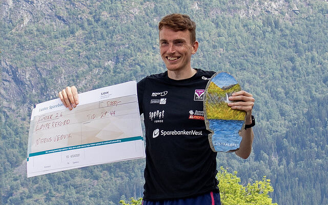 Turane frå Førde og inn til Luster går med overskot for Marius Vedvik. (Alle foto: Svein Tore Heltne)