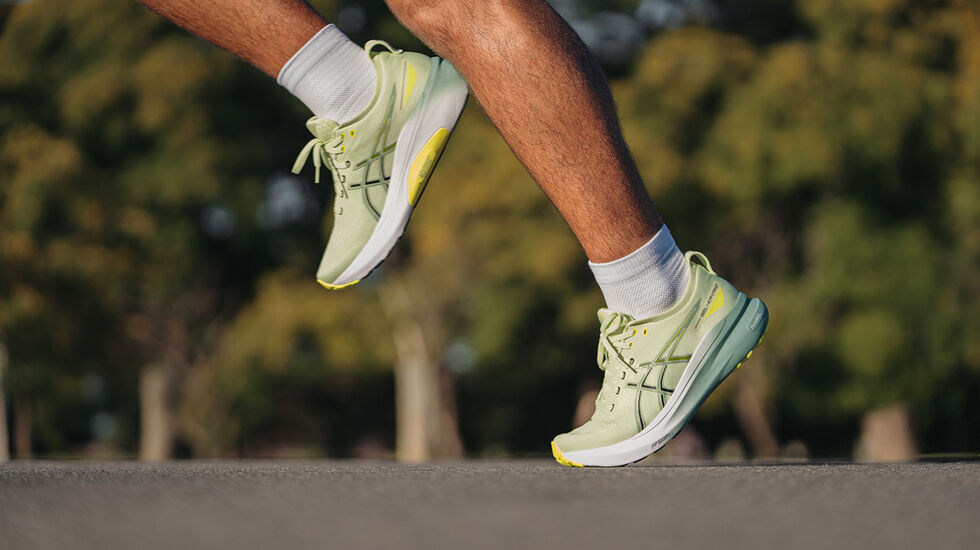 Få mengdetreningssko er mer klassiske enn Asics Gel-Kayano. Nå er den her i sin 31. utgave. (Alle foto: Asics)