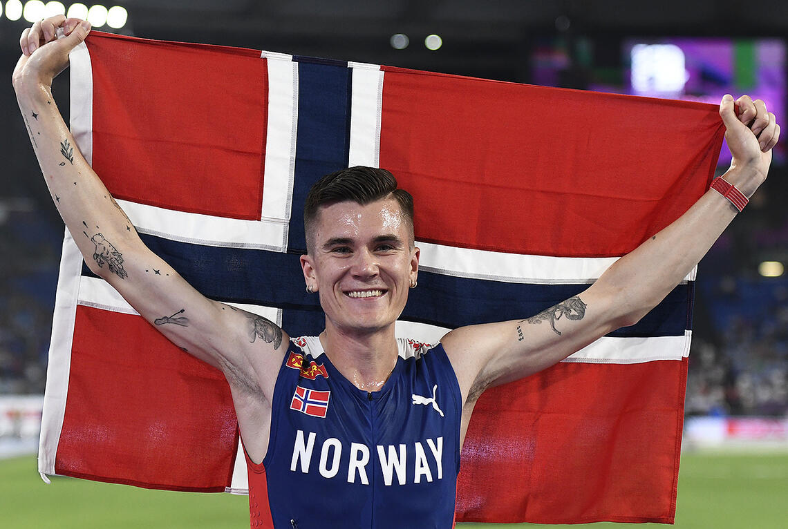 Jakob Ingebrigtsen tok sin tredje EM-tittel på 5000 meter etter et vel gjennomført løp. (Alle foto: Bjørn Johannesen)