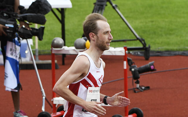 Rolf Steier var raskeste mann på 10000 meteren på Bislett 11. juni. (Arkivfoto: Bjørn Johannessen)