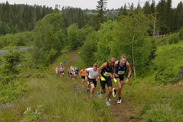 Frew Zenebe Brkineh (63), Elmer Mulleri Skalle (26) og Joar Thele (88). Det var ingen av disse som vant til slutt, men Brkineh tok andreplassen. (Foto: Rolf Bakken)