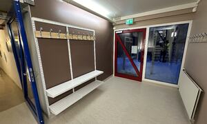 Garderobe renovert