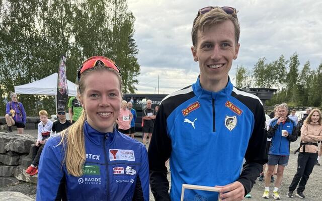 I år som i fjor var Karoline Erdal og Leif Christian Tallaksen best. I år var løypa tilbake til normal lengde 4 km etter en forkortet løype i fjor. (Foto: Hans Adolfsson)