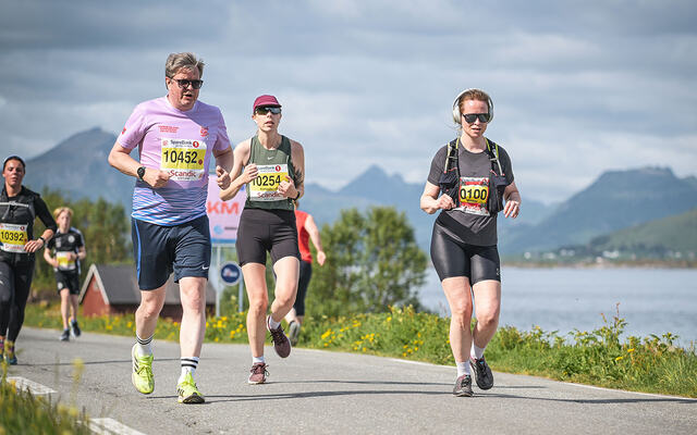 Espen PA Lervaag løp 8. juni 10 kilometeren i The Arctic Run på 1.02.05. (Foto: The Arctic Run / Sportograf Roger)