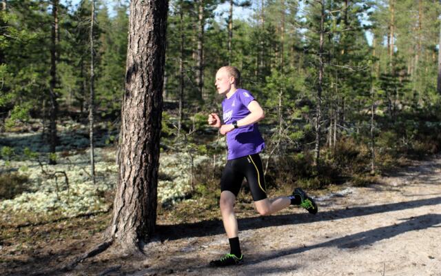 Henrik Stensby løp seg inn på 5. plass etter tre løp i Kondiskuten. (Foto: Rolf Bakken)