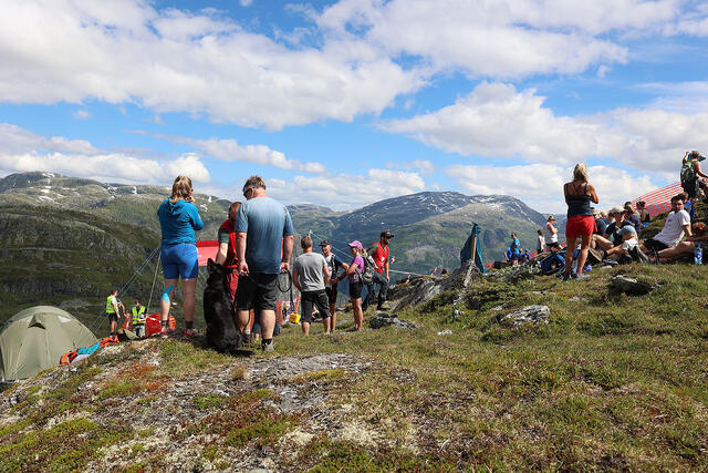 Snart blir det motbakkeløp opp til denne toppen igjen. (Foto: Arne Dag Myking)