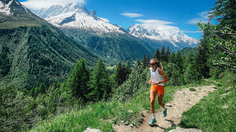 Sylvia Nordskar har et nesten uendelig nettverk av stier å utforske på sitt nye hjemsted i Chamonix. (Foto: privat)