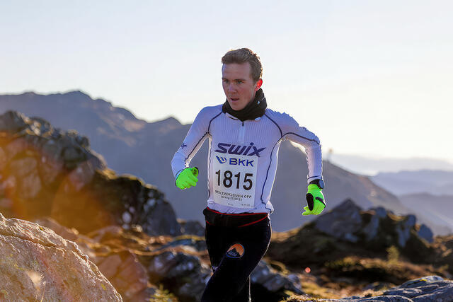 Erland Eldrup var suveren i det 70 km lange terrengløpet i Spania, men ble disket. Her er han fra Blåmannløpet i Bergen i 2022. (Foto: Arne Dag Myking)