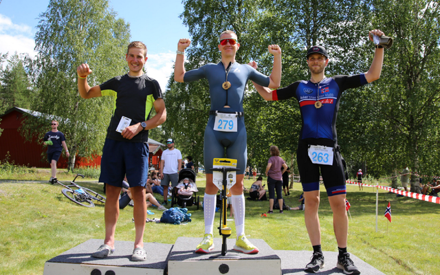 Herrepallen på olympisk distanse (fra venstre): Stefano Zanotto, Nordstrand IL, Jarle Marvik, Vikings og Aleksander Laahne, Asker Triathlon Klubb (Foto: Mathias Mesøy Berg)
