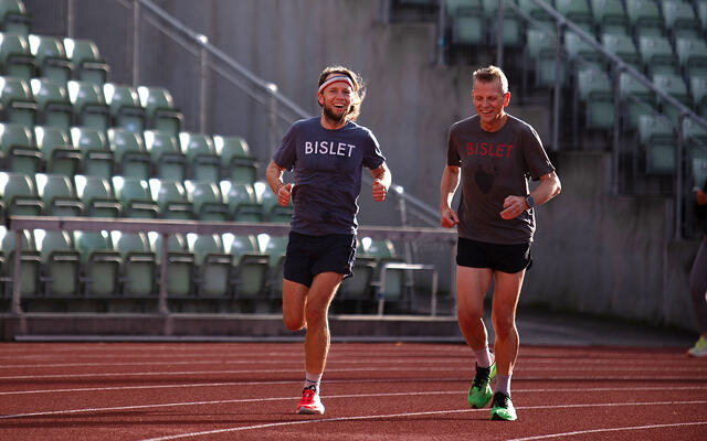 Sankthanshaugen Løpeklubb har vanligvis fellestreninger på Bislett på fredager. 23. august inviterer de til konkurranse på 5000 m. (Foto: Sankthanshaugen Løpeklubb)