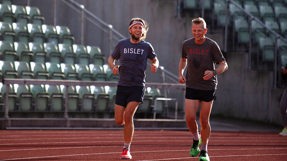 Sankthanshaugen Løpeklubb har vanligvis fellestreninger på Bislett på fredager. 23. august inviterer de til konkurranse på 5000 m. (Foto: Sankthanshaugen Løpeklubb)