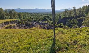Bilde fra skredområdet i Brennelv 5.8.2024. Foto: Porsanger kommune