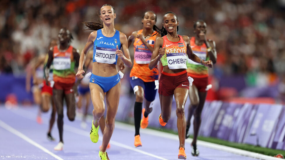 Beatrice Chebet vant foran Nadia Battocletti med Sifan Hassan på tredjeplass. (Foto: World Athletics)