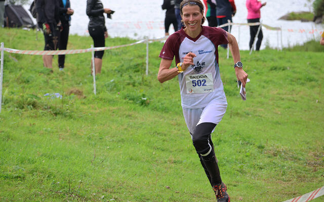 Anne Margrethe Hausken Nordberg vinner NM ultralangdistanse i orientering.