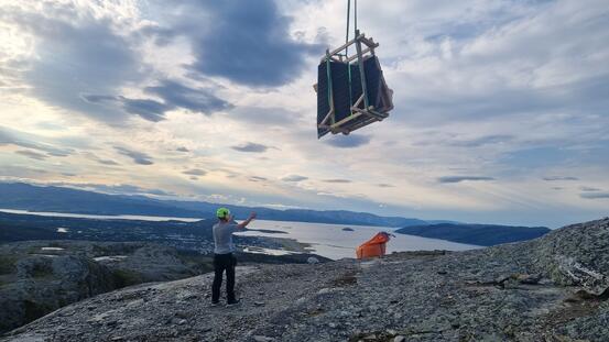 Flyging av elementer