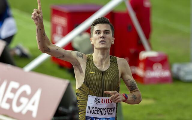 Jakob Ingebrigtsen kunne feire på målstreken under 1500 meteren i Lausanne. (Foto: Keystone/Salvatore Di Nolfi)