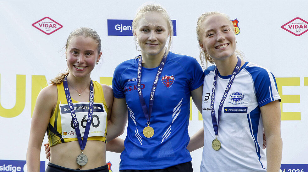 Pemiepallen 3000 meter J18-19: Dordi Forseth, Vilde-Sofie Torvund og Norah Sand-Hanssen. (Alle foto: Torbjørn Fjellheim)