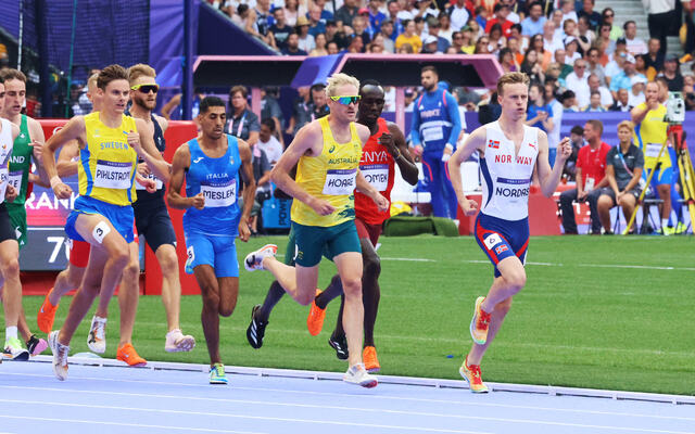 Oliver Hoare, Ossama Meslek og Samuel Philström var tre av dei som måtte springe den tunge ruta via oppsamlingsheat. Ingen av dei kom seg til finalen. Her ser vi dei i forsøket. (Foto: Geir-Owe Fredheim - Team Norway)