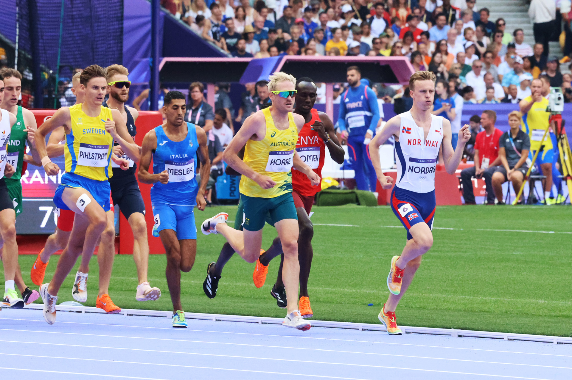 Oliver Hoare, Ossama Meslek og Samuel Philström var tre av dei som måtte springe den tunge ruta via oppsamlingsheat. Ingen av dei kom seg til finalen. Her ser vi dei i forsøket. (Foto: Geir-Owe Fredheim - Team Norway)