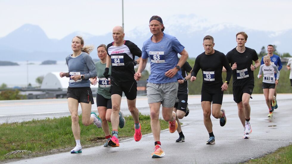 Her ser vi fra Molde maraton i vår og 10 kilometer.