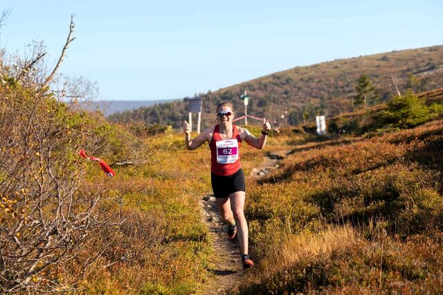 Ida Oline Talåsen kunne stråle om kapp med sola som vinner på 13 km i Trysilfjellet lørdag. (Foto fra Trysilrypas facebookside)