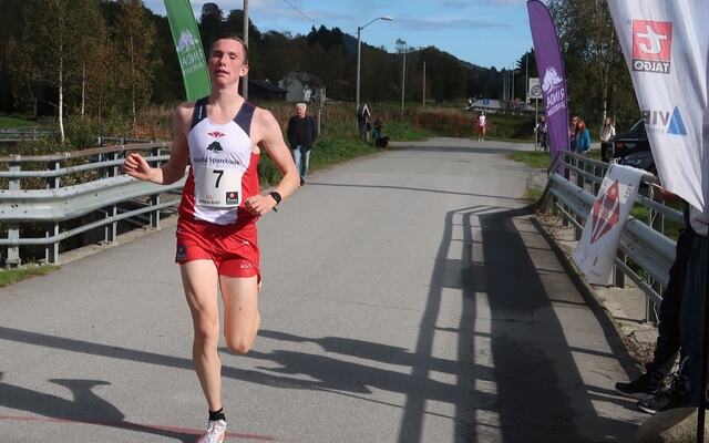Magnus Øyen er den nå den raskeste i Lina Roint sin 41-årige historie med 32,56. (Foto: Gunnar Bureid)