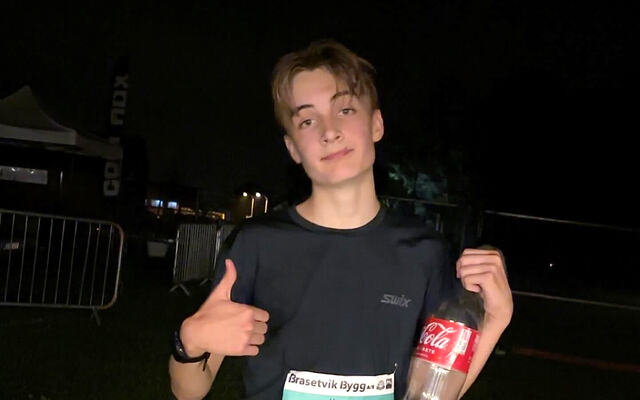 14-åringen Herman Unneland var en av 35 løpere som fullførte alle 12 rundene i Nærsnes Backyard Ultra. (Foto: privat)