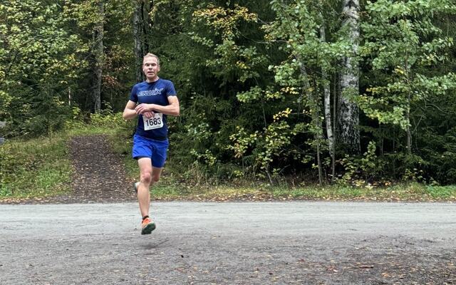Jo Reistad var førstemann i mål også i Moelv. (Foto: Hilde Hagevik Odde)