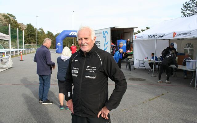 John Magnus Humborstad fylte nylig 75 år og i denne artikkelen gir Håkon Repstad han en velfortjent hyllest for den innsatsen han har lagt ned for Terrengkarusellen og trimmerne i Kristiansand. (Foto: Sverre Larsen)