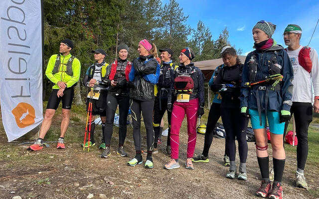 De som skal ut på den lengste distansen, 200 km, er klare til start. (Foto: #langtoglenge)