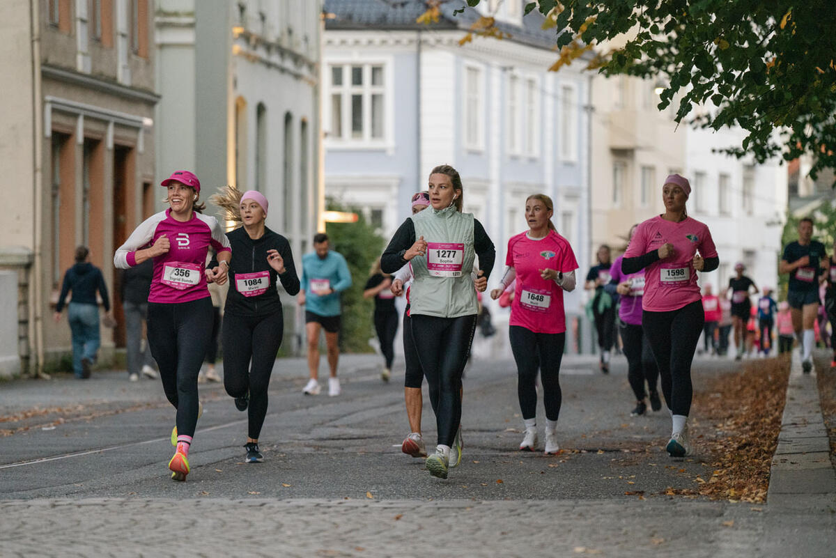 Rosa sløyfe-løpet 2024_Foto Veronika Stuksrud - Fotova_044