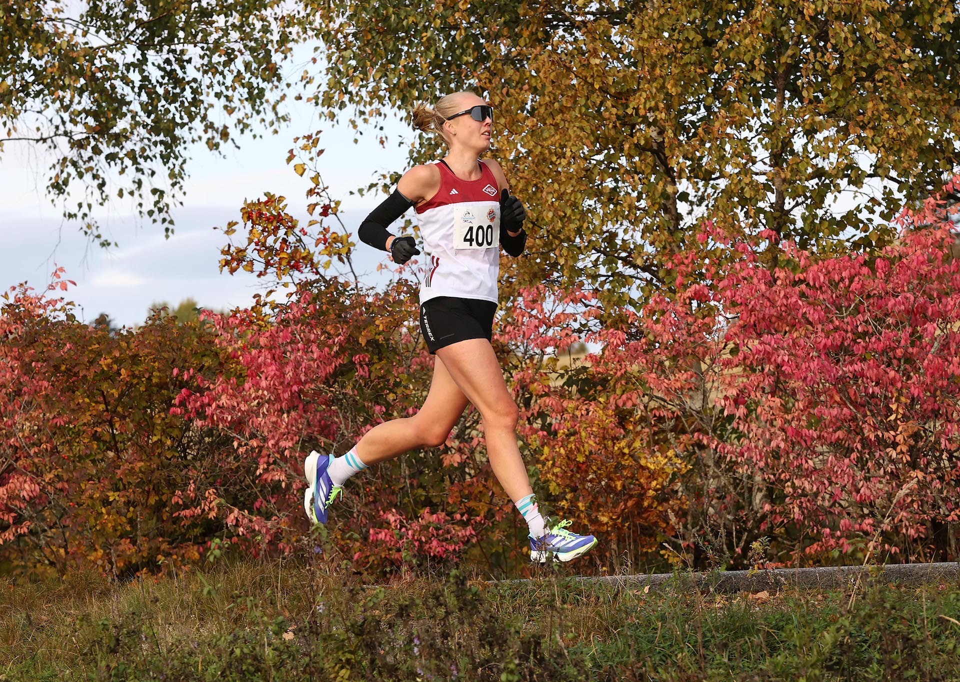 Pauline Sjovold fra SK Vidar ble nummer to paa halvamaraton med tiden 1.27.44.jpg
