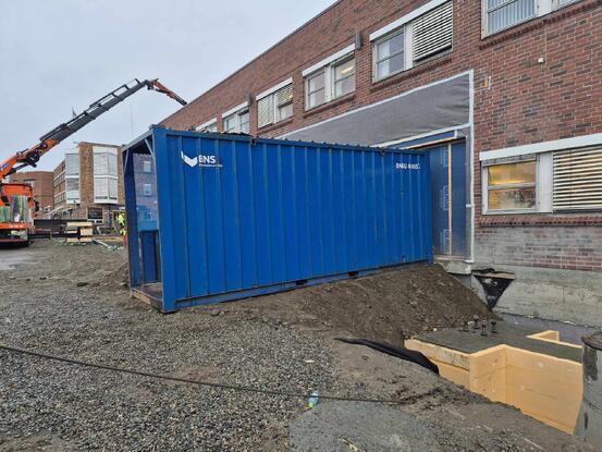 Bilde av ny inngang på byggeplass