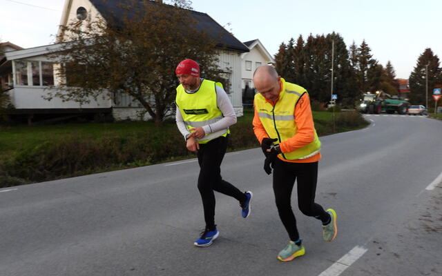To mann er også nok til en fellesstart! (Foto: Stein Arne Negård)