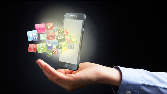 Mobiltelefon i hand