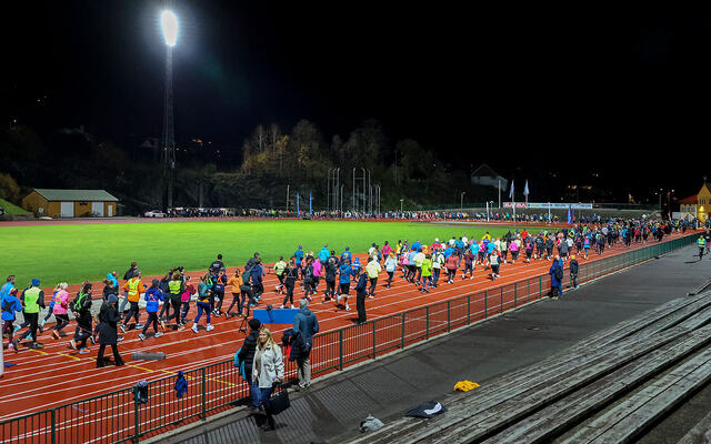 Fra starten i det 1. løpet