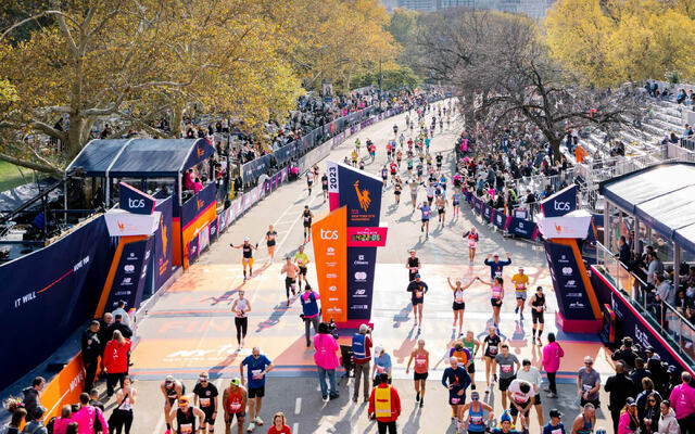 Å løpe i mål i Central Park etter en over fire mils sightseeingstur gjennom New Yorks gater er for de fleste deltakerne en stor opplevelse. (Foto: arrangøren)