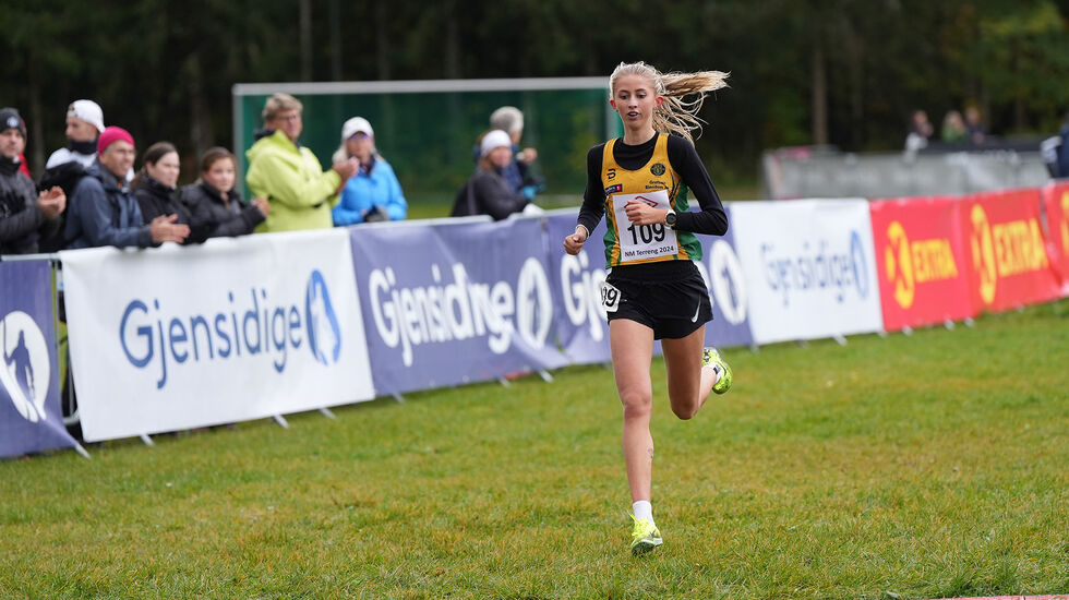 Wilma Anna Bekkemoen Torbiörnsson er en av flere norske medaljekandidater under nordisk mesterskap i terrengløp. (Foto: Einar Børve)