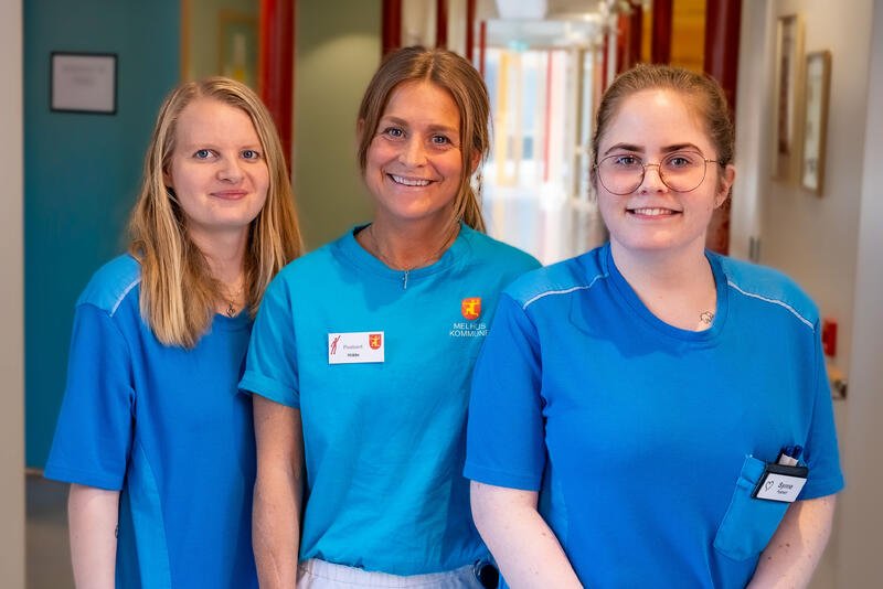 Tina (fra venstre), Hilde og Synne jobber som postverter på Buen. Foto: Melhus kommune / Julie Stenset Restad Postverter på Buen